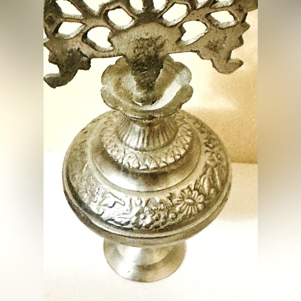 Vintage Elegant Silver Egyptian Pharaohs Kohl’s (eyeliner )Pot 
5 1/2 inches - Picture 8 of 9
